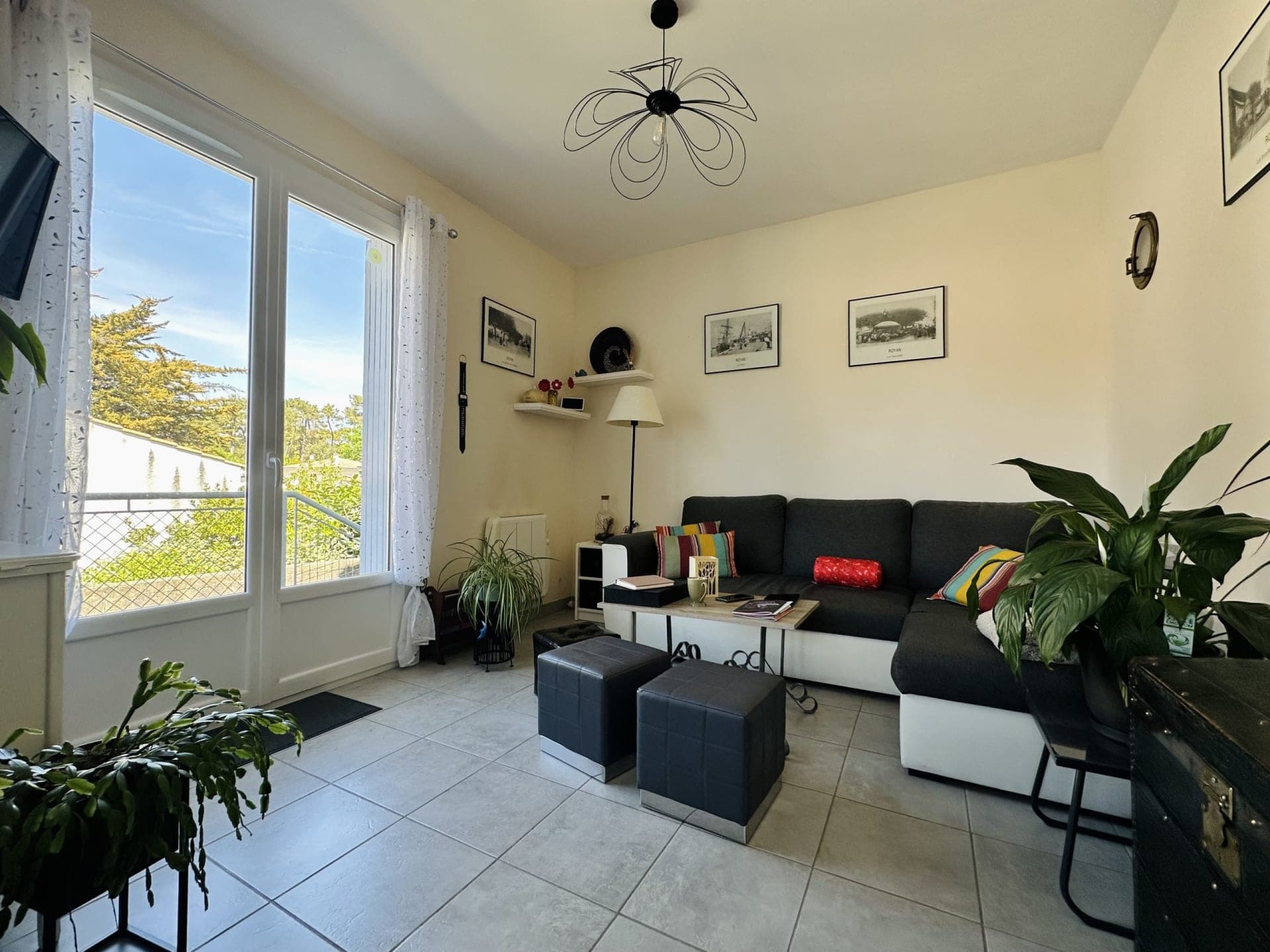 APPARTEMENT T2 AVEC EXTÉRIEUR - Ronce-les-Bains - photo 1 sur 14