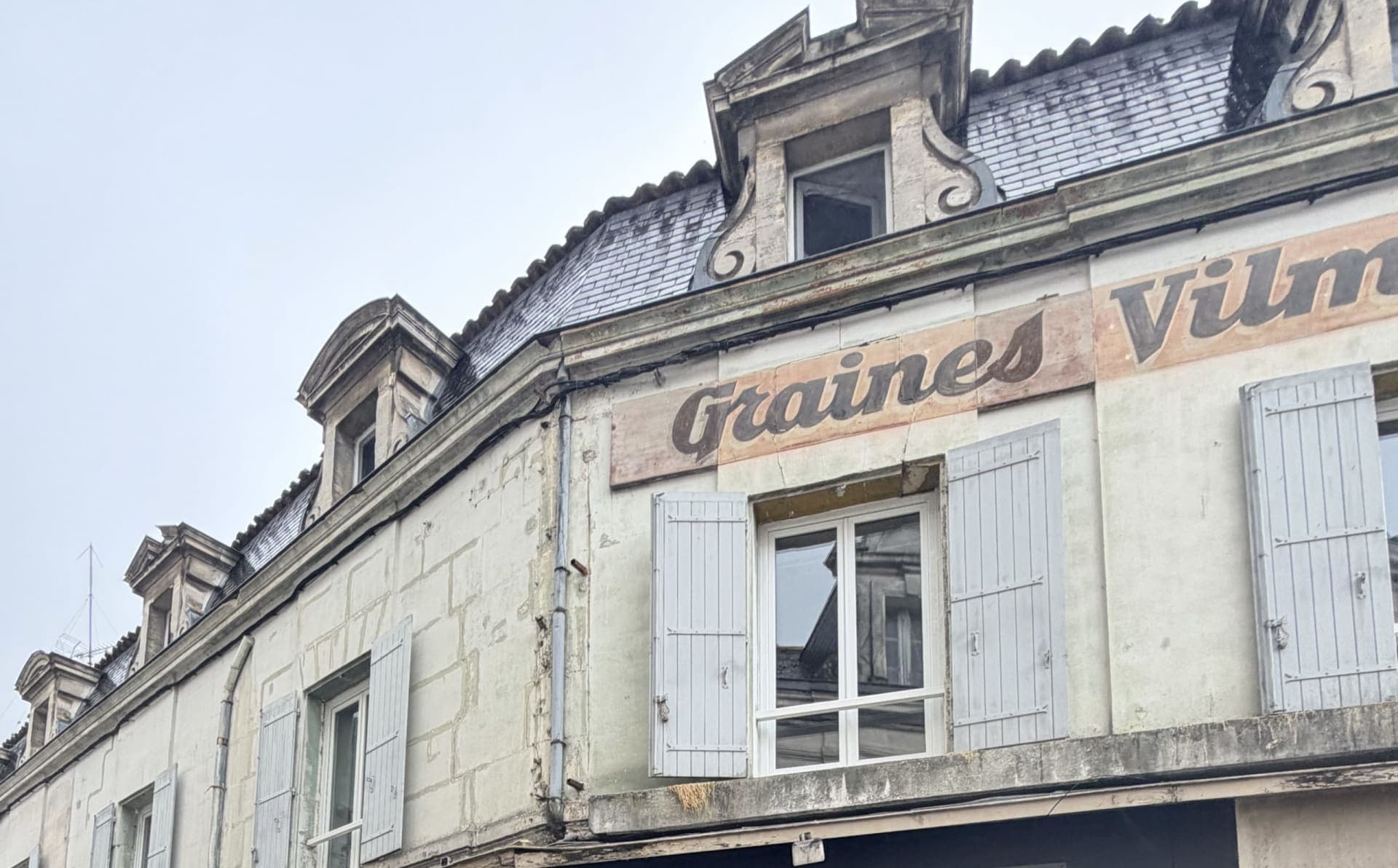 IMMEUBLE DE RAPPORT EN COEUR DE VILLE - Cognac