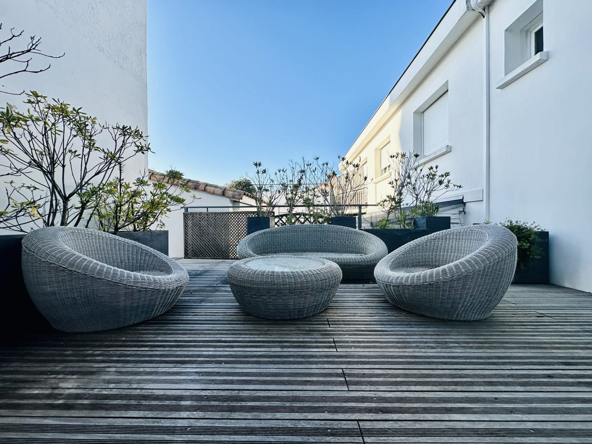 SUPERBE DUPLEX MEUBLÉ EN CŒUR DE VILLE - La Tremblade - photo 1 sur 29