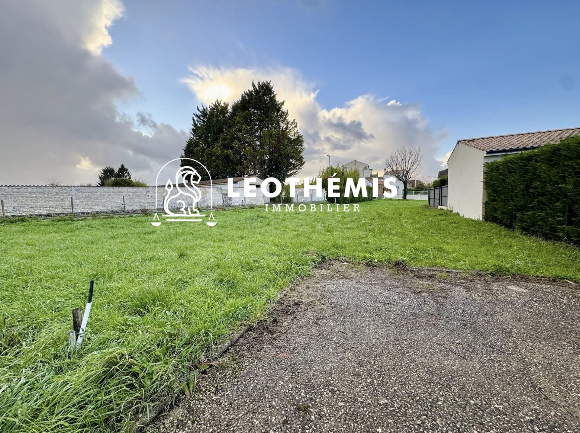 TERRAIN À BÂTIR DE 486m² À MÉDIS - Médis - photo 1 sur 1