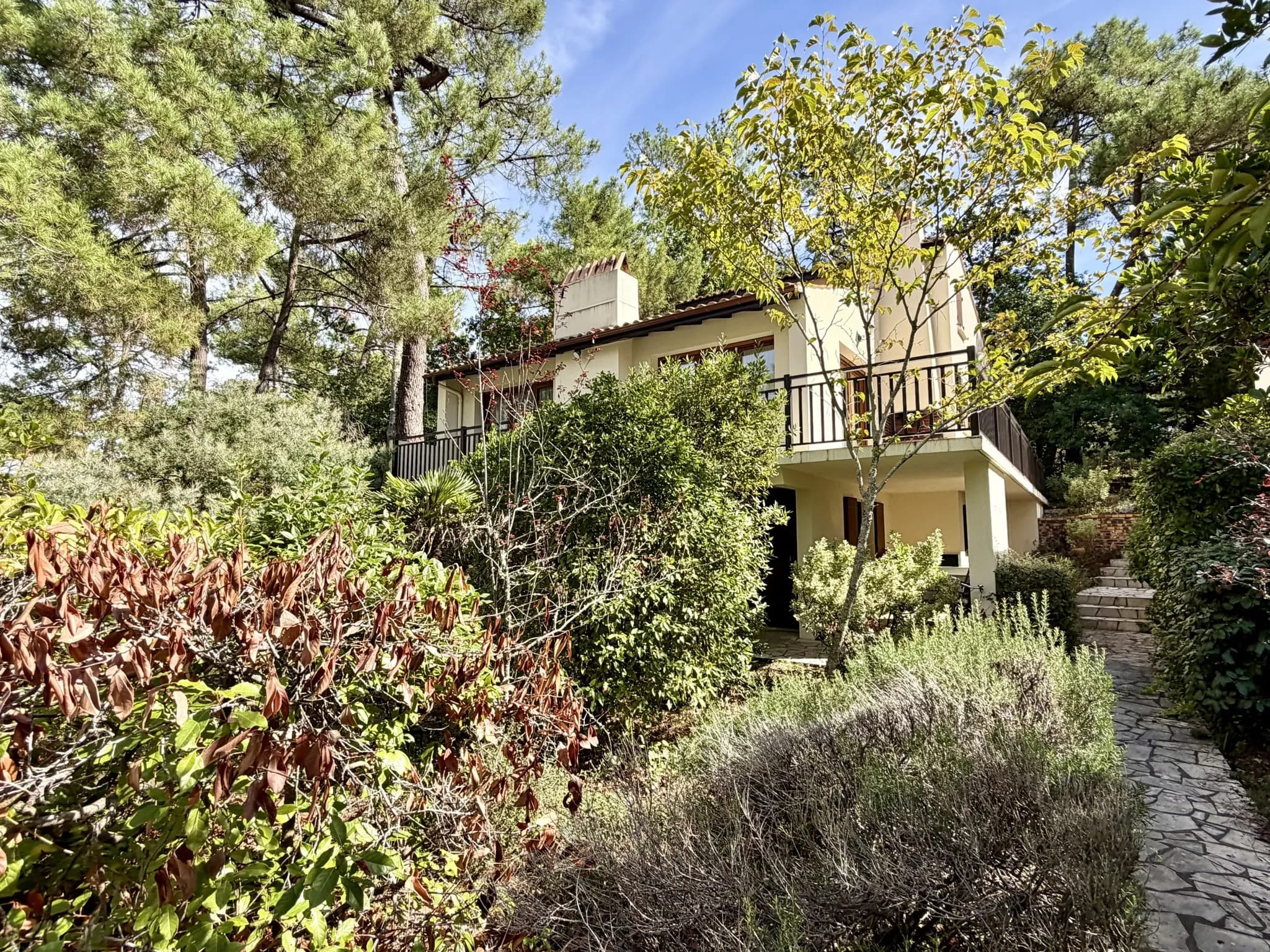 SPACIEUSE VILLA ET SON JARDIN ARBORÉ - Ronce-les-Bains