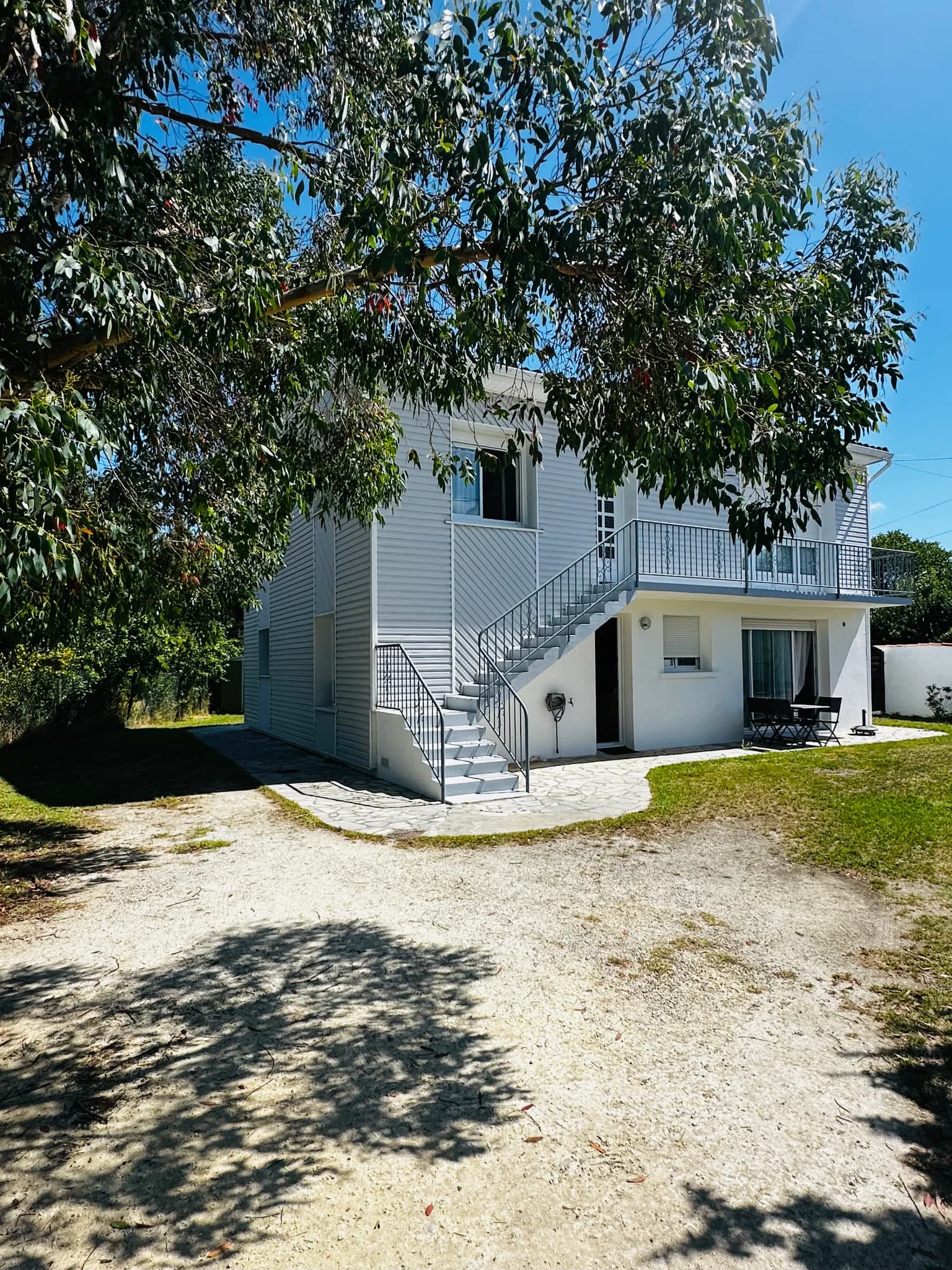 ENSEMBLE IMMOBILIER PROCHE COMMERCES - La Tremblade