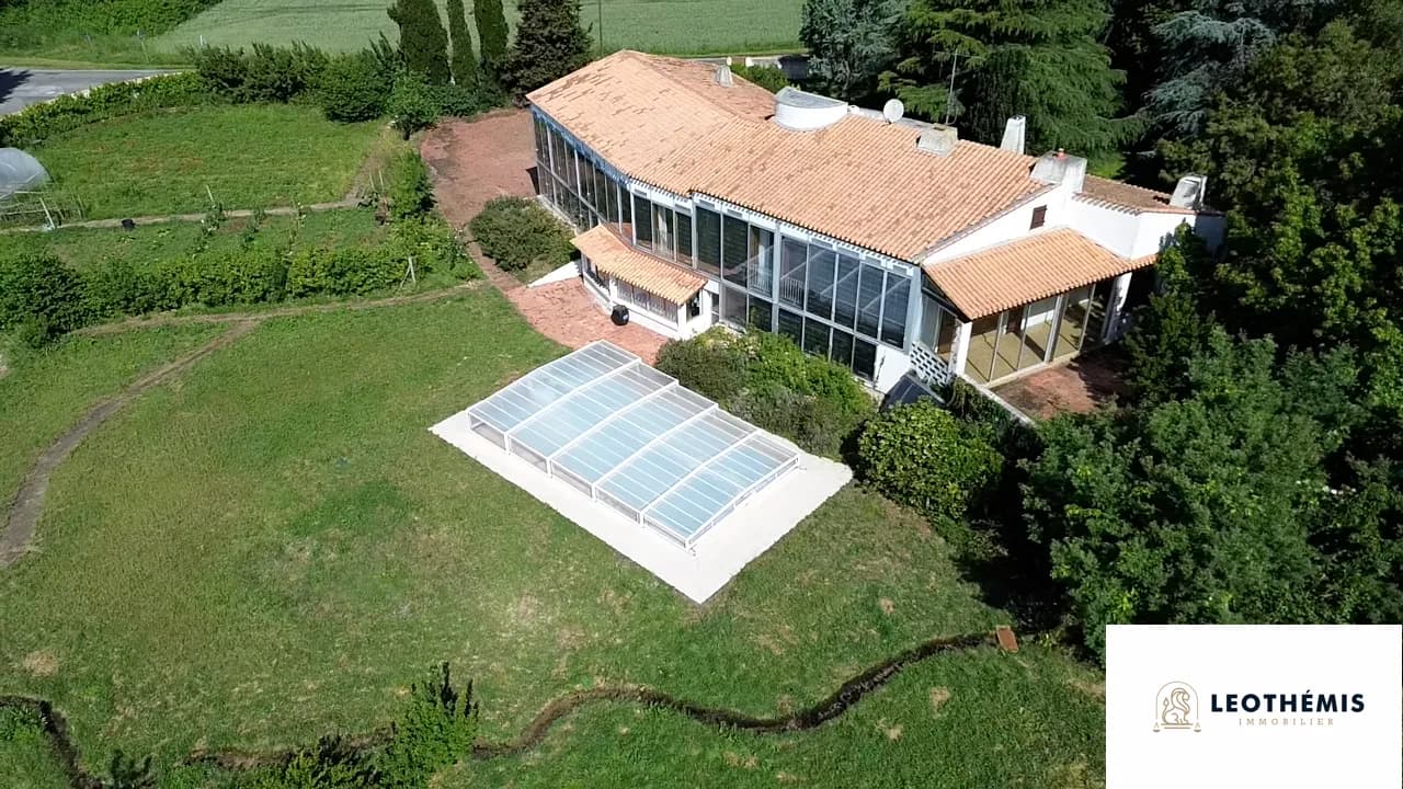 VASTE PROPRIÉTÉ AVEC PISCINE ET SON ÉTANG - Marennes - photo 1 sur 40